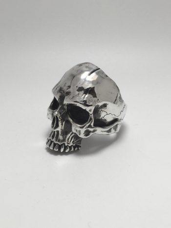 aphotic Distressed Skull ring 02