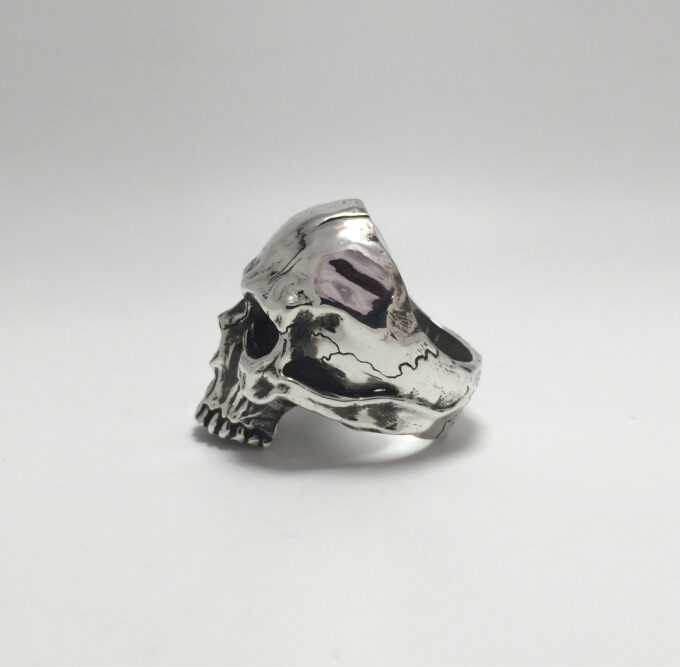 aphotic Distressed Skull ring 04