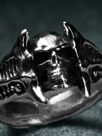 Intenebris biomechanical Sterling Silver Chasm Skull Ring