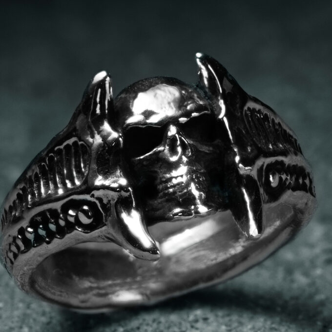 Intenebris biomechanical Sterling Silver Chasm Skull Ring